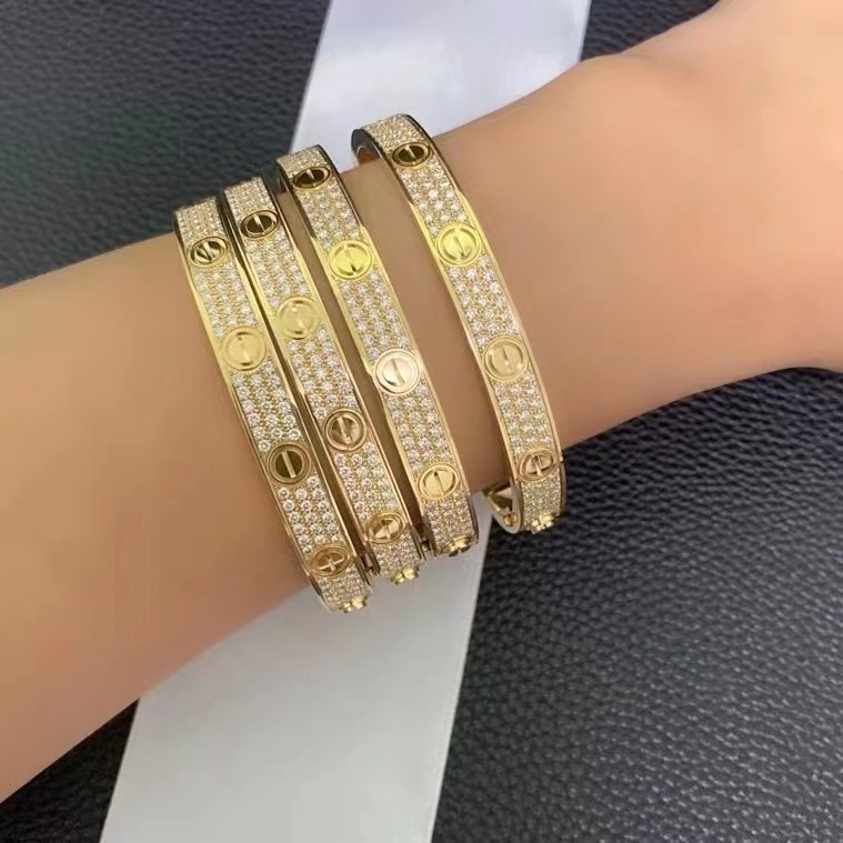 Laatste bedrijfscasus over Leuke sieraden.