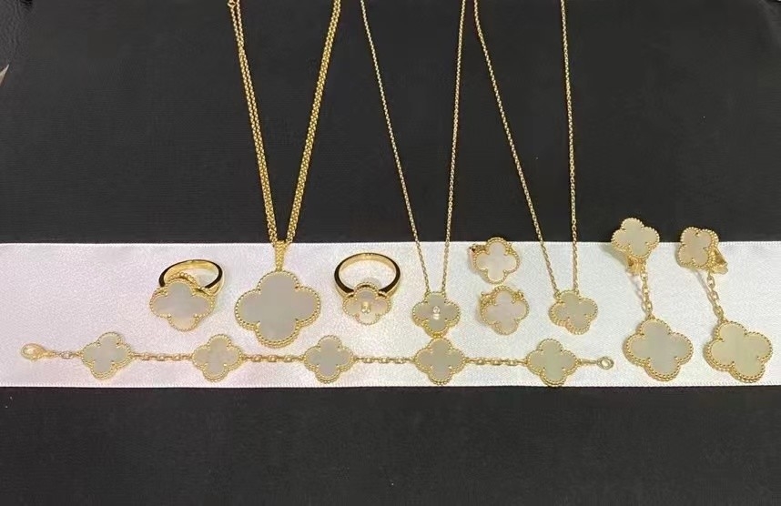 China best 18K gouden Diamantarmband op verkoop