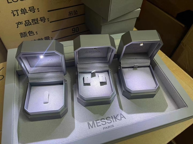 CHINA best 18K gouden Diamantoorringen op verkoop