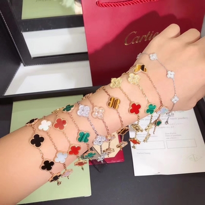 luxury pearl jewelry Charming 18K Gold Custom Brand Jewelry , Vintage  Bracelet 5 Motifs Custom Brand copy jewelry