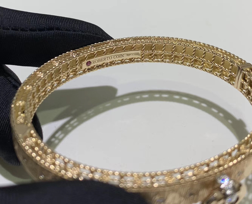 Custom 18k gold jewelry diamonds Bracelet white shell wholesale costume jewellery suppliers