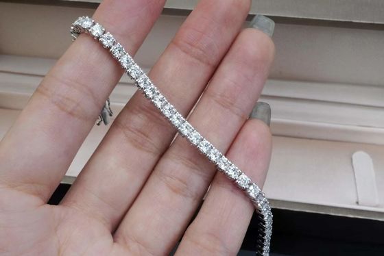 10K White Gold 9 Carat Diamond Tennis Bracelet