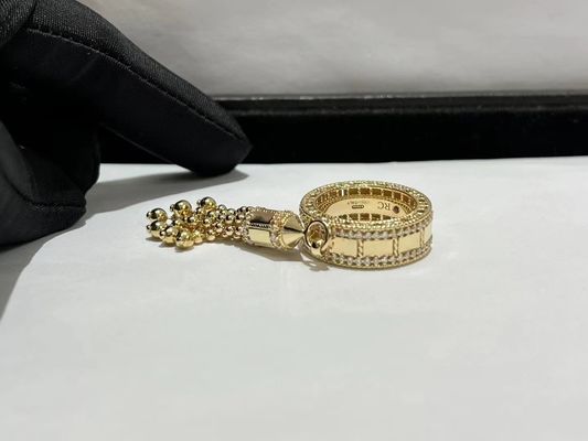 Exclusieve bijzondere sieraden met natuurlijke edelstenen en gepersonaliseerd ontwerp voor luxe mode merken