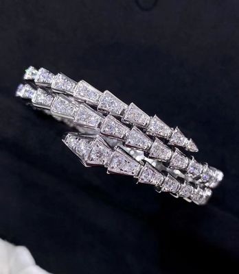 Moderne stijl luxe merk sieraden goud kanaalsetting met gegraveerde filigraan gegraveerd